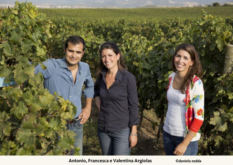 Antonio, Francesca and Valentina Argiolas